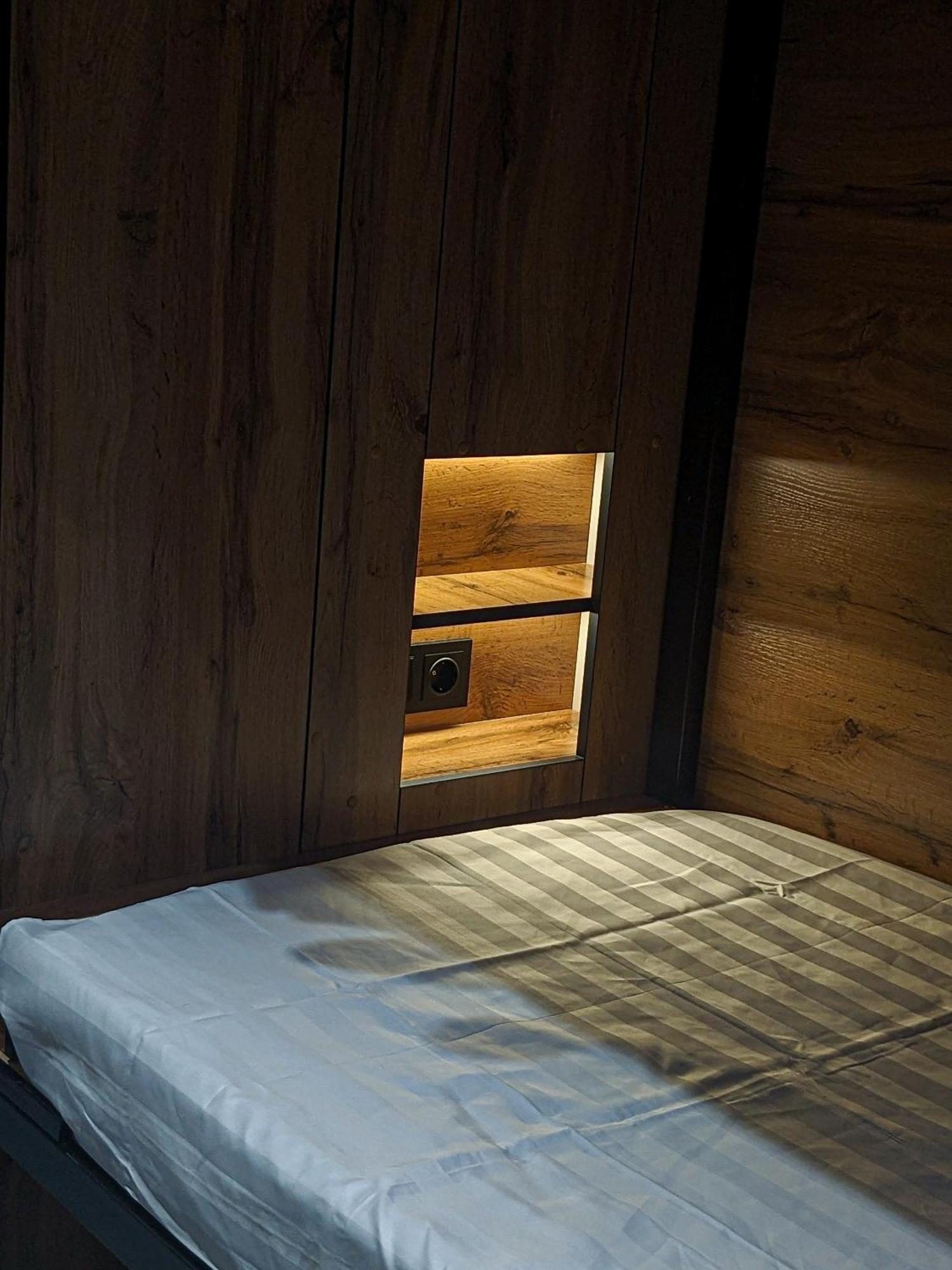 Aiva Hostel Bisjkek Eksteriør bilde